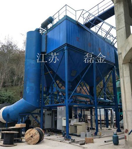 LJQM128型布袋除塵器現場